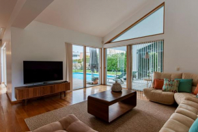 Villa da Penha by refuge holiday homes